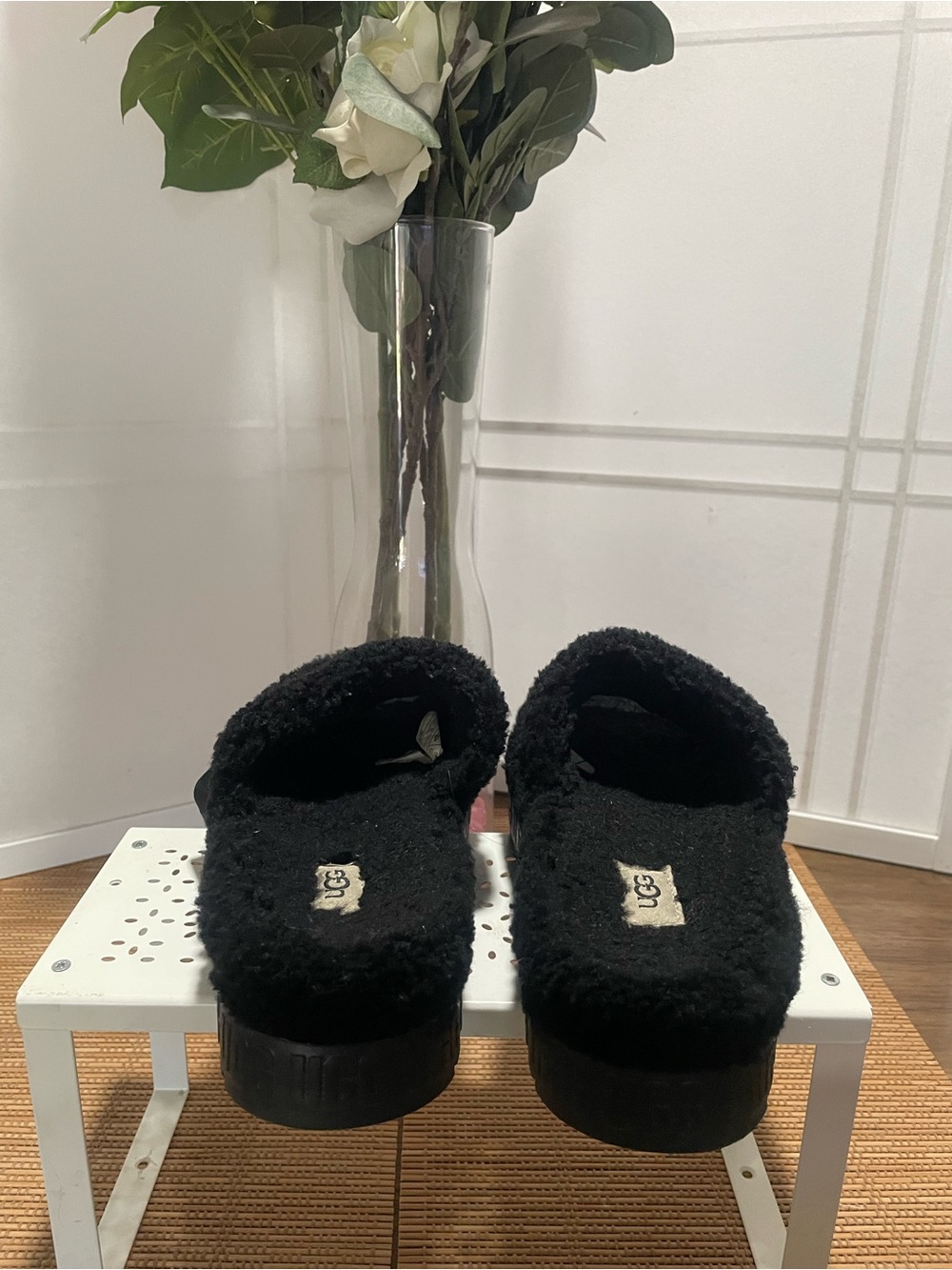 UGG Fluffita Slide Slippers Black Size 7 STYLE: 1113475-BLK - Picture 5 of 15